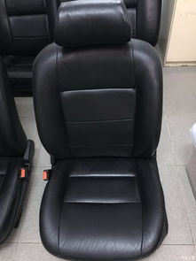 愛車雖報(bào)廢，真皮座椅卻依舊閃亮 轉(zhuǎn)讓988三廂完美座椅